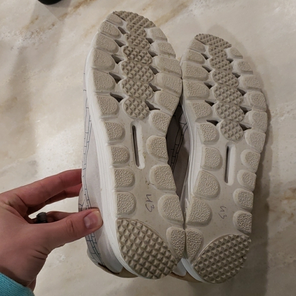 Nike Mayfly Sneakers - Picture 3 of 7